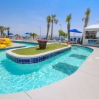 Outdoor lazy river